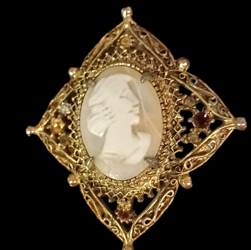 Florenza Brooch